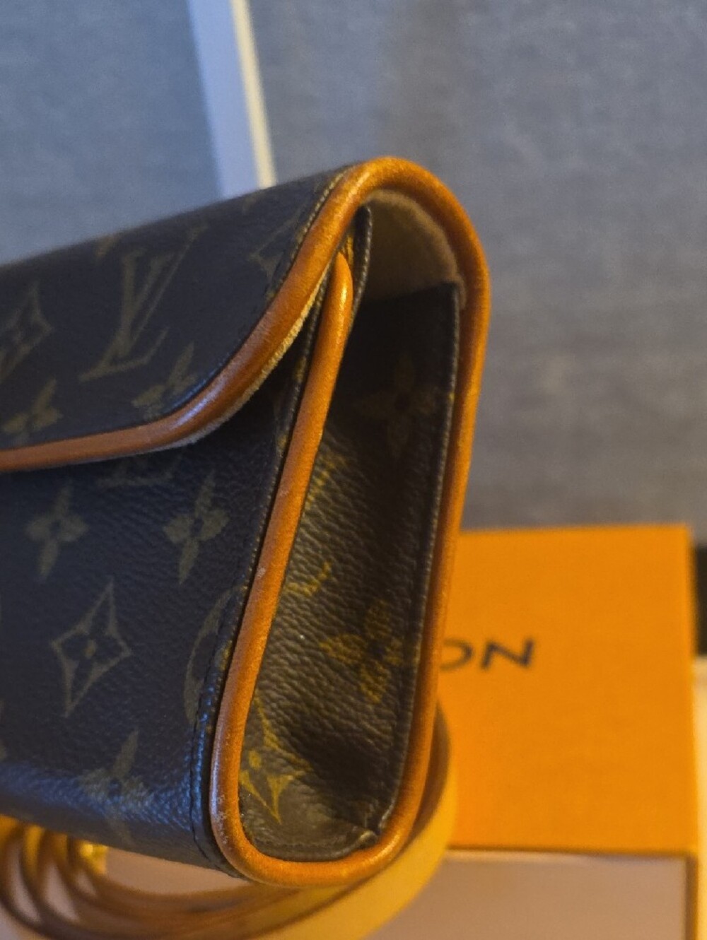 Louis Vuitton Monogram Pochette Florentine Belt Bag - Picture 4 of 6